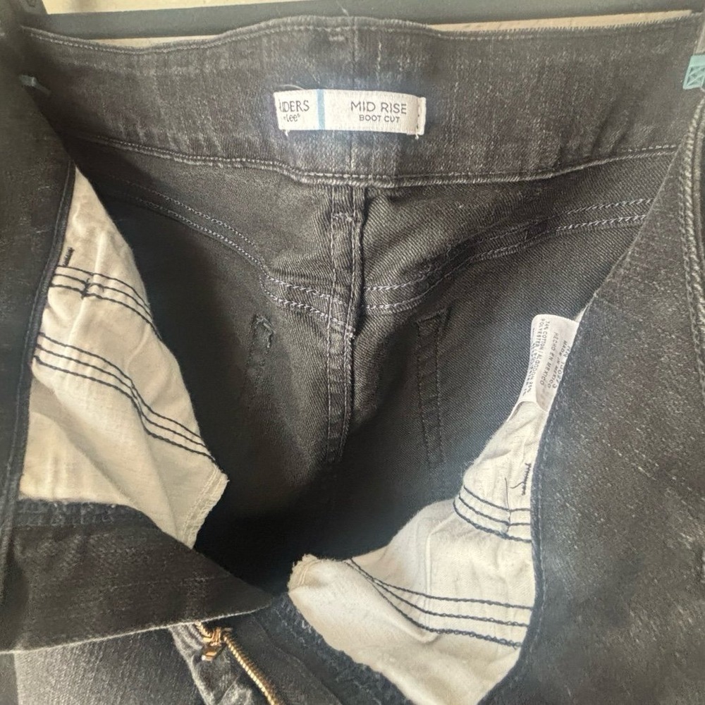 Lee Riders midrise boot cut jeans 16P - Picture 6 of 9